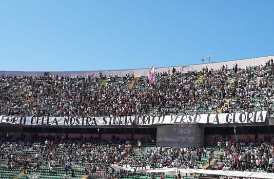 Noi siamo ancora qua… “Eh già ”! Domenica la festa allo stadio