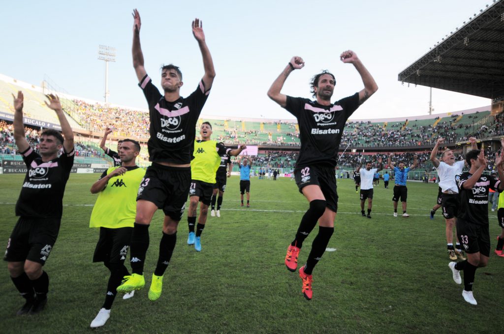 Festa al Renzo Barbera Palermo Calcio Tifosi del Palermo Rosanero