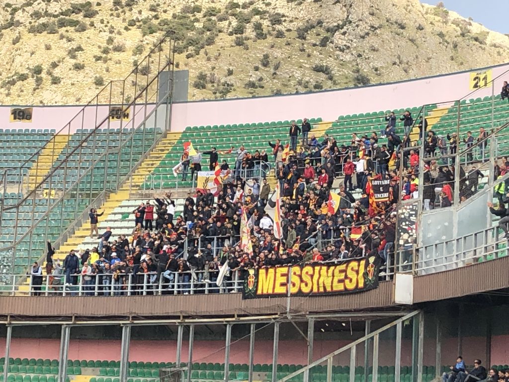 Tifosi del Messina al Renzo Barbera