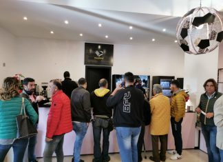 Bar della tribuna, inaugurazione con Torta Savoia