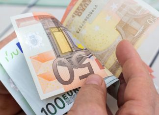 Soldi, soldi, soldi… Interviste “stonate”, meglio altra musica soldi