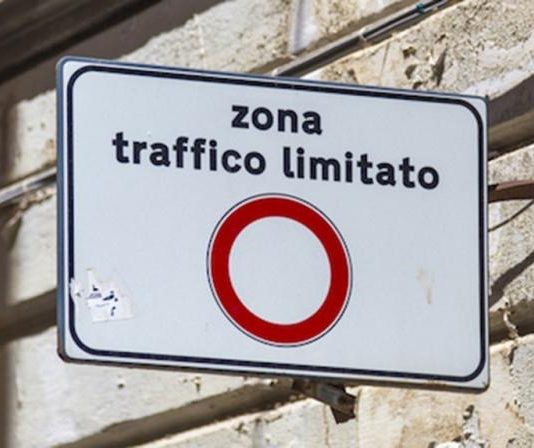 Debutto Ztl: 122 multe e tante proteste ztl