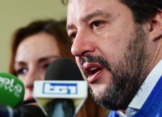Salvini a Palermo, tra politica e teatro