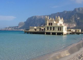 Incertezze per Mondello: lidi in stand-by e dubbi sulla stagione