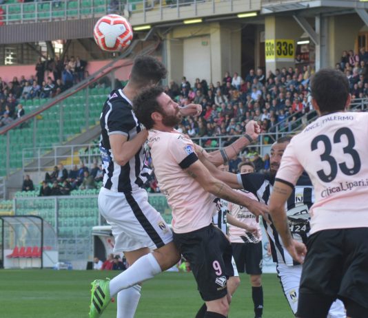 Ordinanza shock in Abruzzo: “Calcio senza contatto, no tackle e contrasti” contrasti