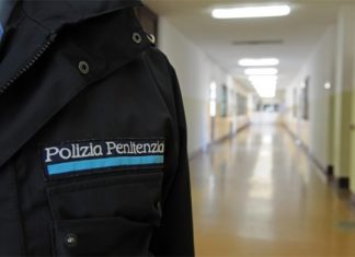 Lo sfogo di un poliziotto penitenziario: “Si sono dimenticati di noi” penitenziaria
