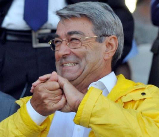 Livorno, Spinelli non rinnova i contratti: a rischio la regolarità della serie B livorno