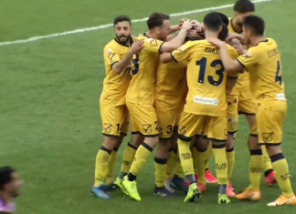 Palermo colabrodo! La Juve Stabia sommerge di gol le illusioni dei rosanero juve stabia palermo