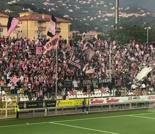 I tifosi del Palermo al Comunale di Chiavari (VIDEO)